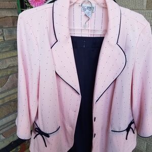 Women's 2 piece suit, size 22